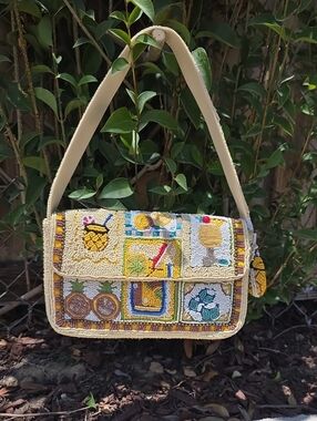 Tik Tok Viral Pineapple Beaded Bag 💛💚